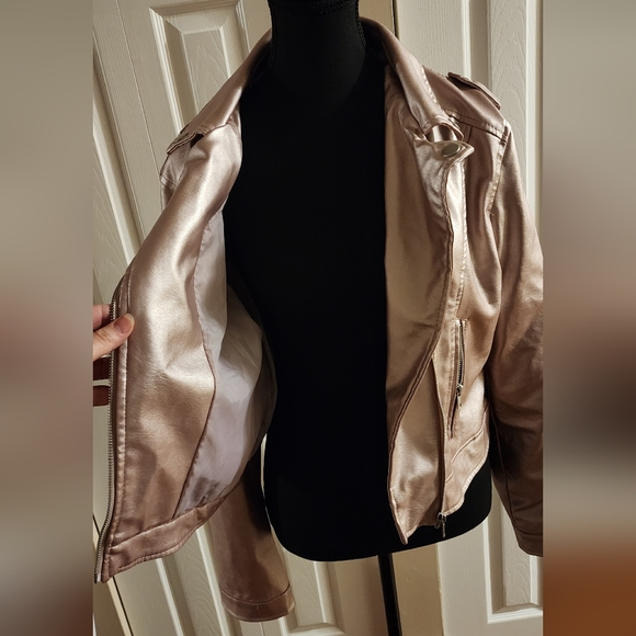 Rose Gold faux Leather Jacket. - Picture 5 of 7